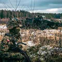 Kurs oficerski po studiach: szybka ścieżka do stopnia podporucznika