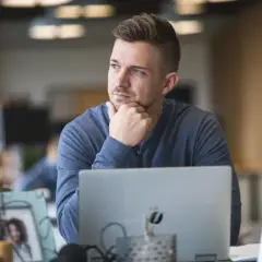 Jak odpowiedzieć na pytanie o zmianę pracy? Poradnik krok po kroku