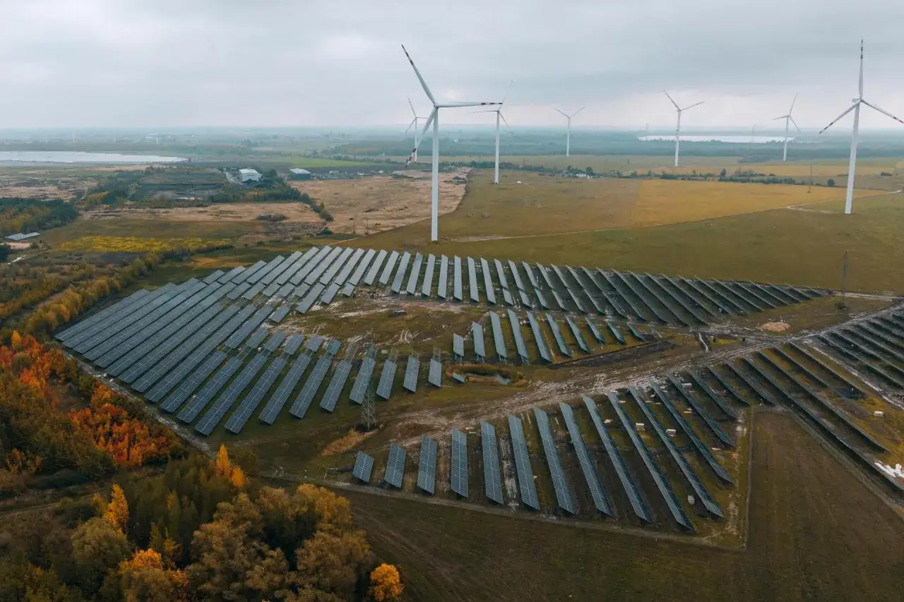 farmy wiatrowe i fotowoltaiczne