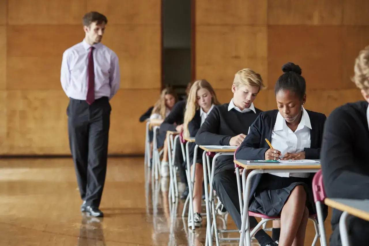 maturzysta z dysleksją dłuższy czas egzamin