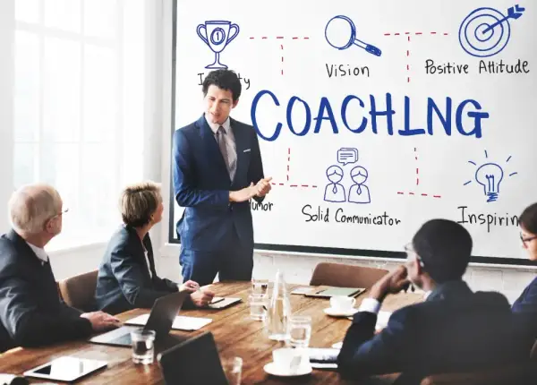 Coaching: Definicja, Rodzaje, Korzyści. Czy to dla Ciebie?
